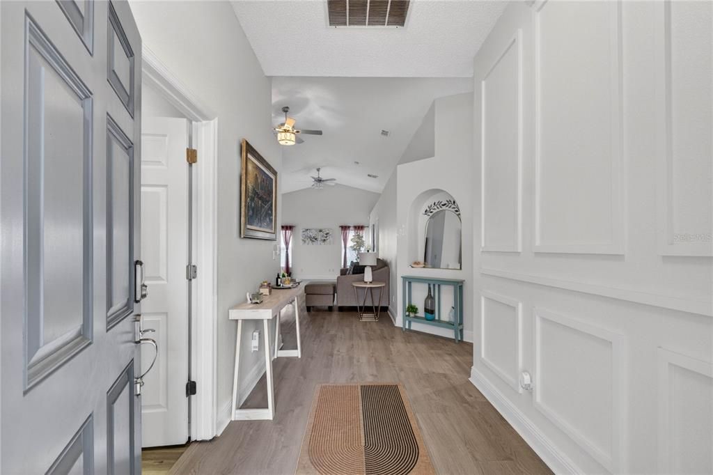 На продажу: $299,900 (3 спален, 2 ванн, 1647 Квадратных фут)