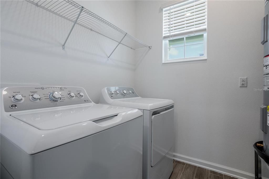 For Sale: $445,000 (3 beds, 2 baths, 1802 Square Feet)