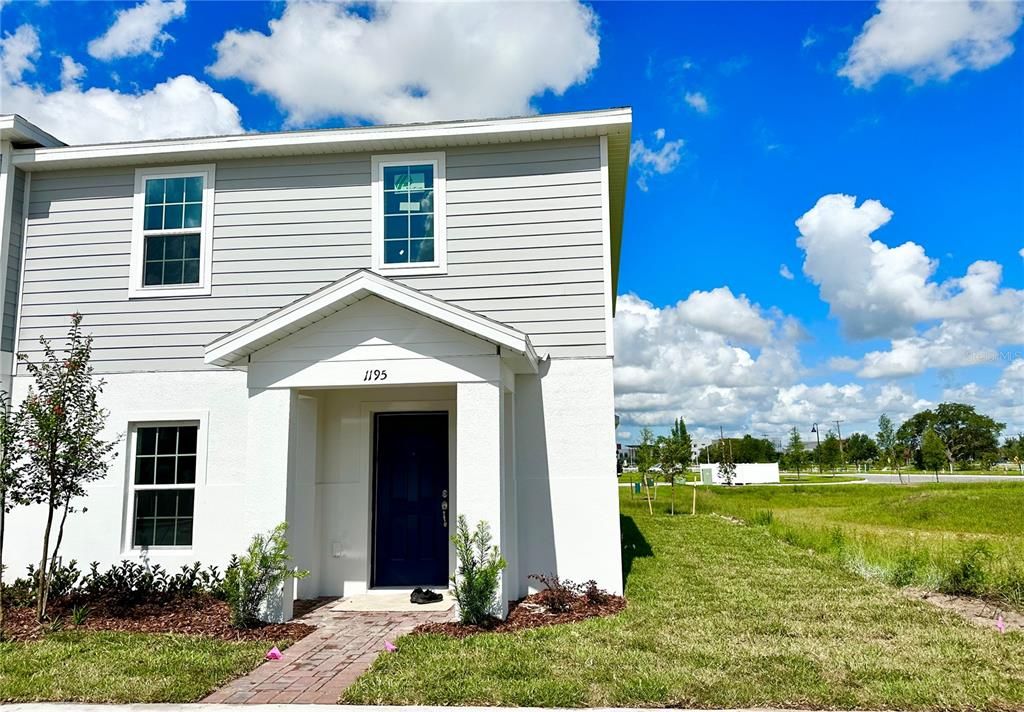 For Rent: $1,899 (4 beds, 3 baths, 2000 Square Feet)