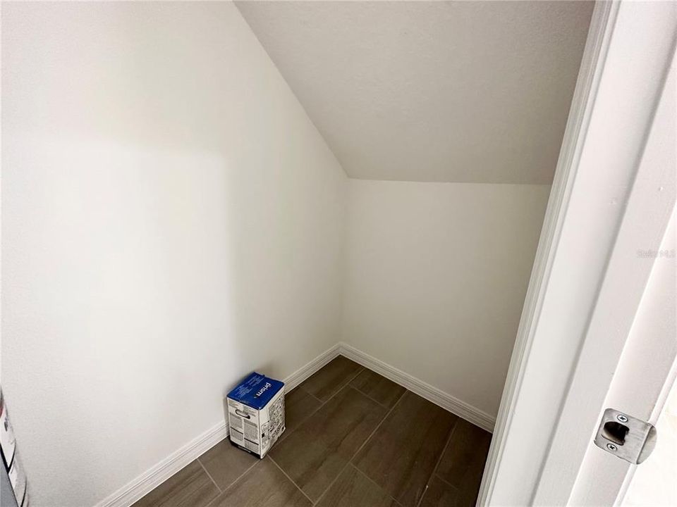 For Rent: $1,899 (4 beds, 3 baths, 2000 Square Feet)