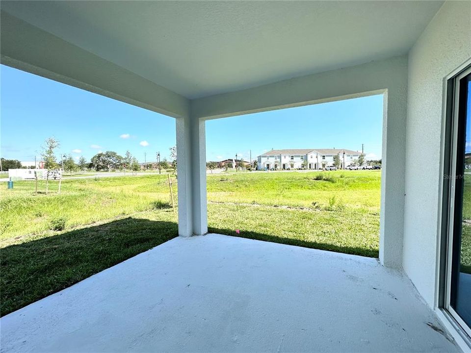 For Rent: $1,899 (4 beds, 3 baths, 2000 Square Feet)