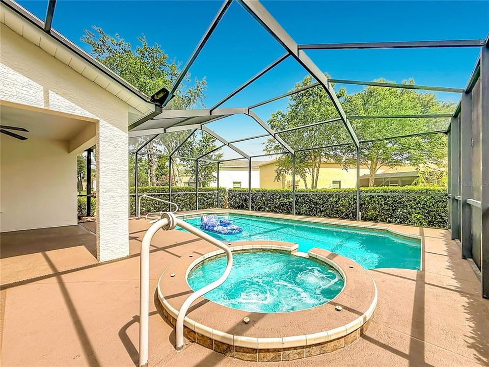 For Sale: $445,000 (3 beds, 2 baths, 1722 Square Feet)