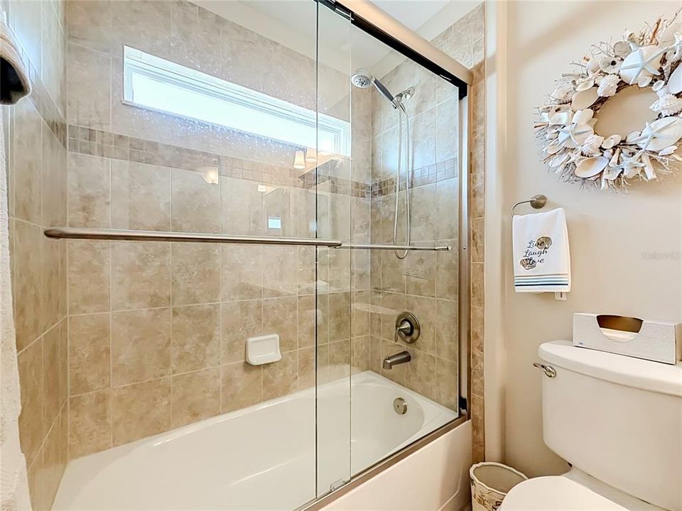 For Sale: $445,000 (3 beds, 2 baths, 1722 Square Feet)