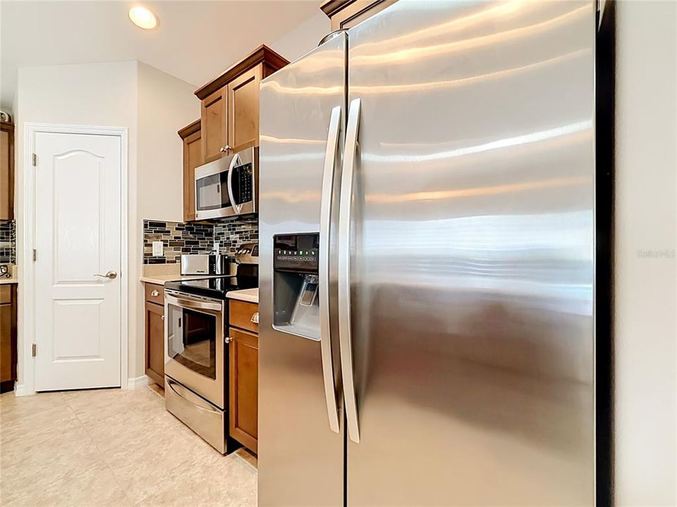 For Sale: $445,000 (3 beds, 2 baths, 1722 Square Feet)