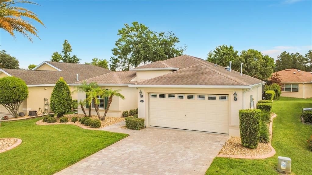 For Sale: $445,000 (3 beds, 2 baths, 1722 Square Feet)