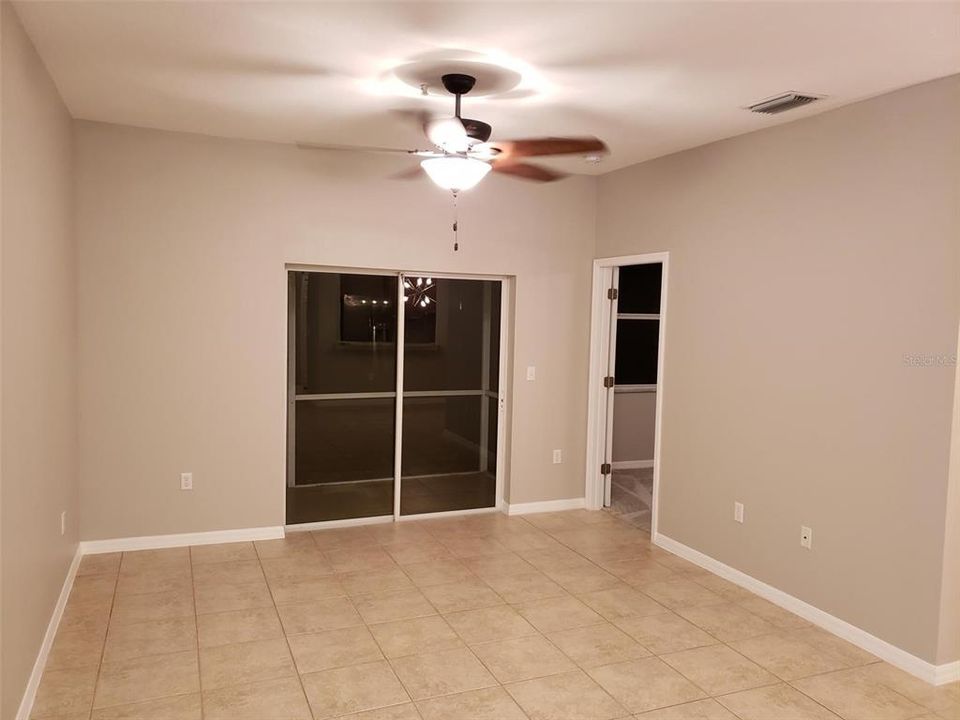 For Sale: $269,900 (3 beds, 2 baths, 1210 Square Feet)