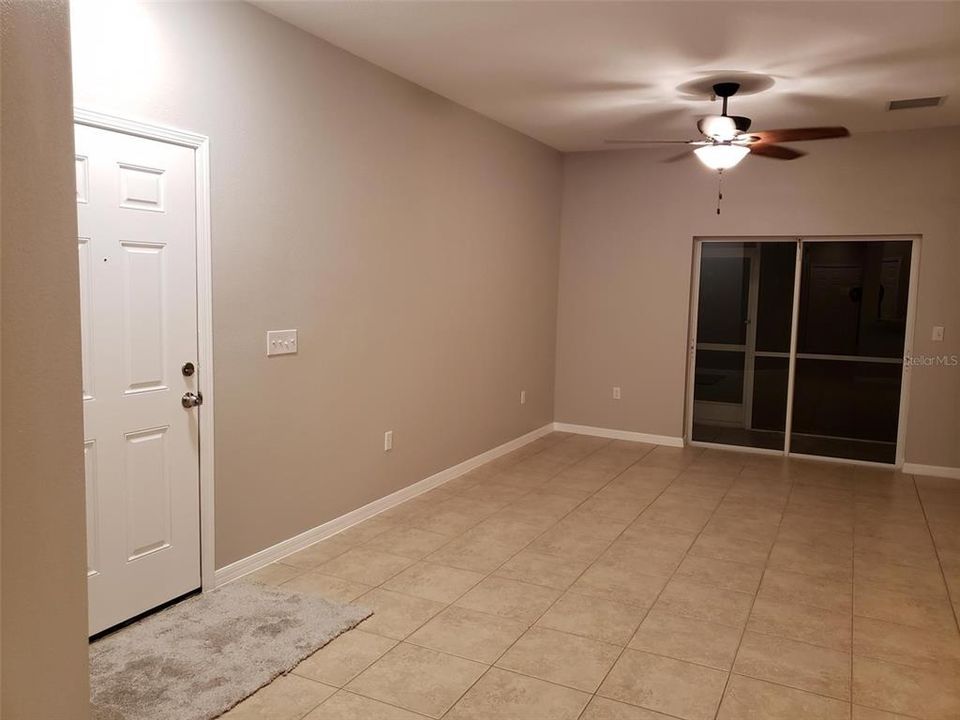 For Sale: $269,900 (3 beds, 2 baths, 1210 Square Feet)
