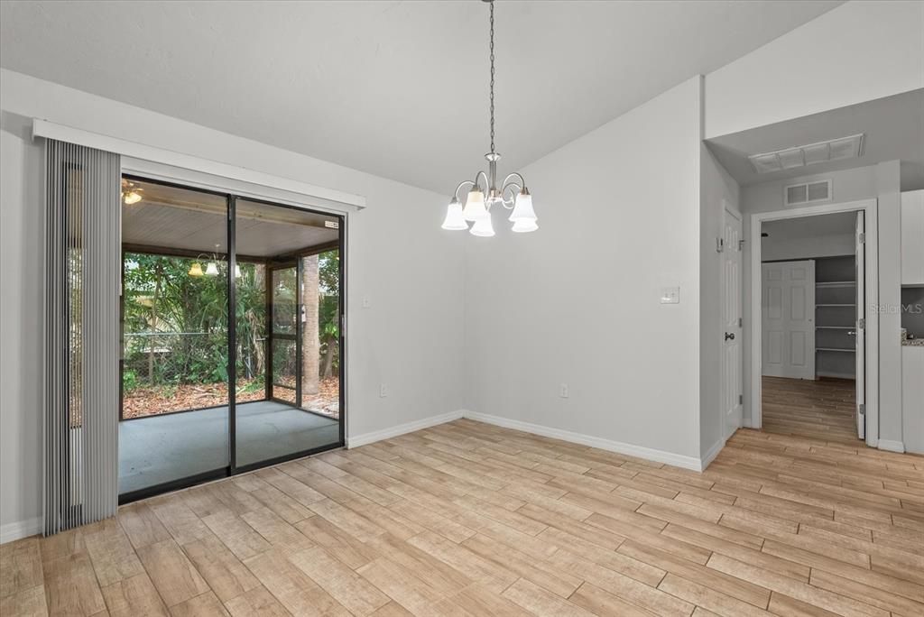 En Venta: $339,000 (3 camas, 2 baños, 1085 Pies cuadrados)