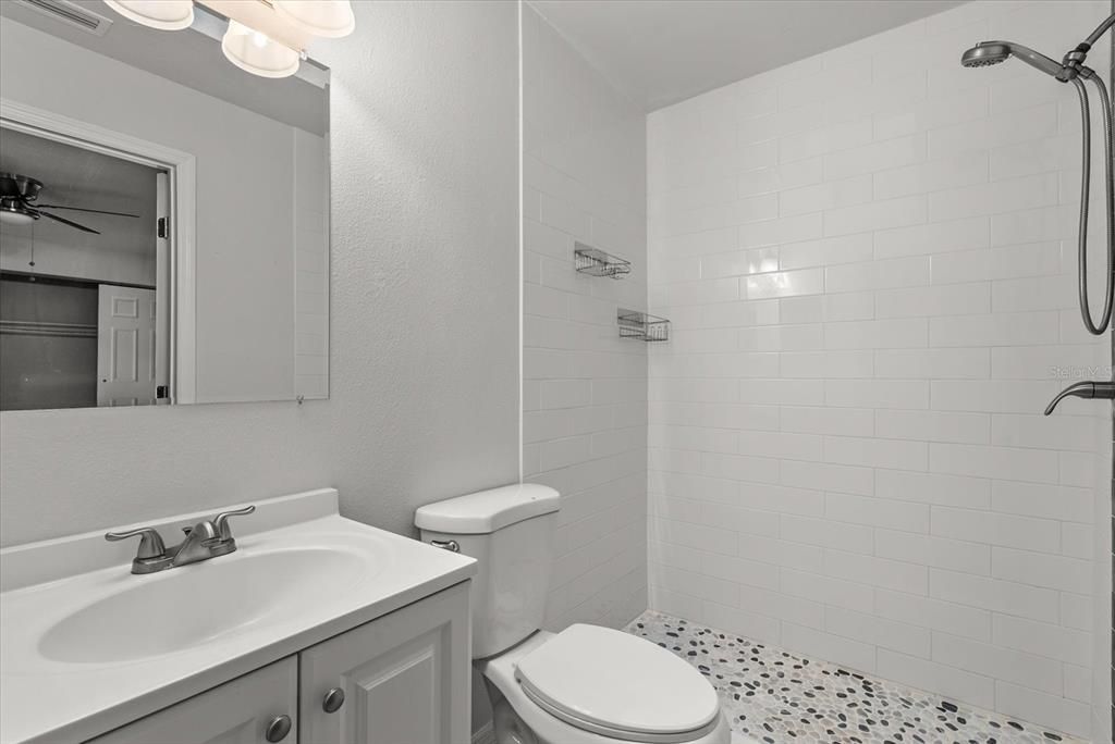 En Venta: $339,000 (3 camas, 2 baños, 1085 Pies cuadrados)
