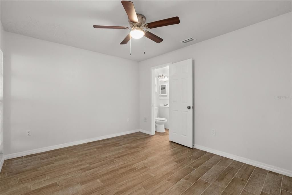 En Venta: $339,000 (3 camas, 2 baños, 1085 Pies cuadrados)