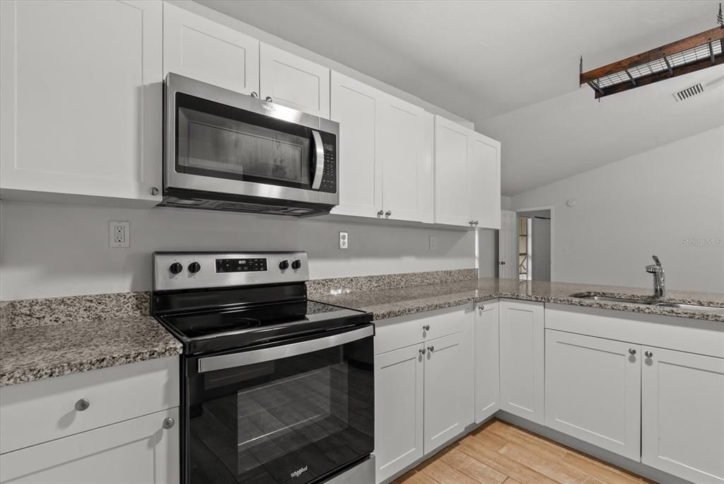 En Venta: $339,000 (3 camas, 2 baños, 1085 Pies cuadrados)
