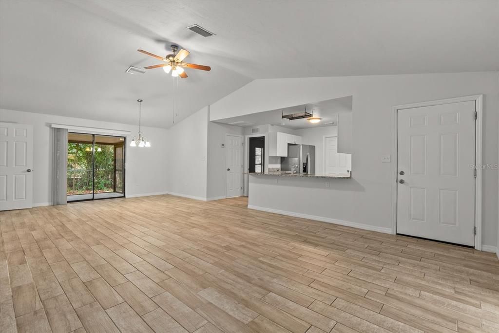 En Venta: $339,000 (3 camas, 2 baños, 1085 Pies cuadrados)