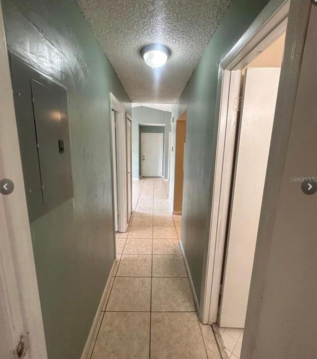 For Rent: $1,350 (2 beds, 2 baths, 934 Square Feet)