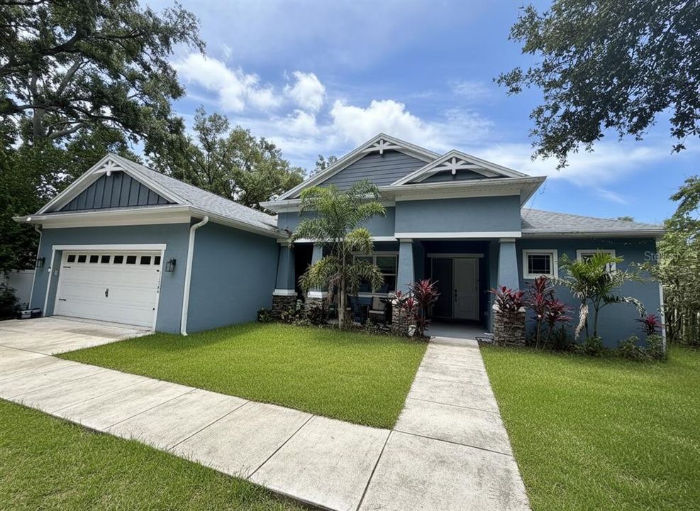 For Sale: $995,000 (5 beds, 3 baths, 2306 Square Feet)