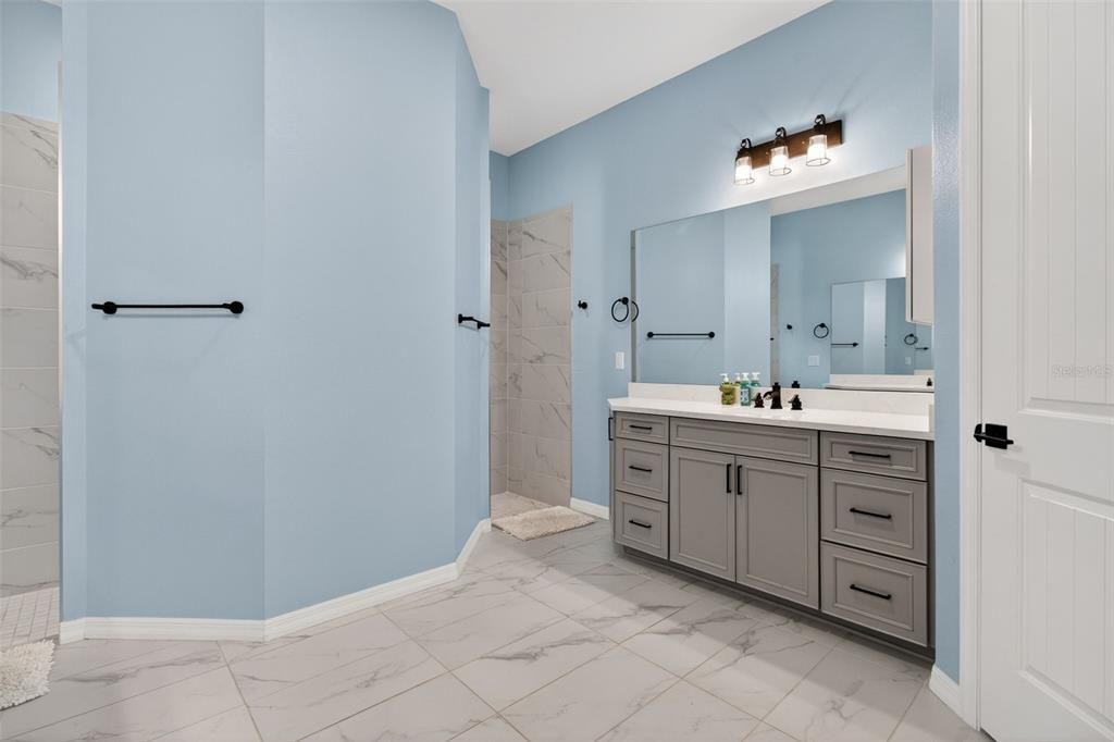 For Sale: $995,000 (5 beds, 3 baths, 2306 Square Feet)