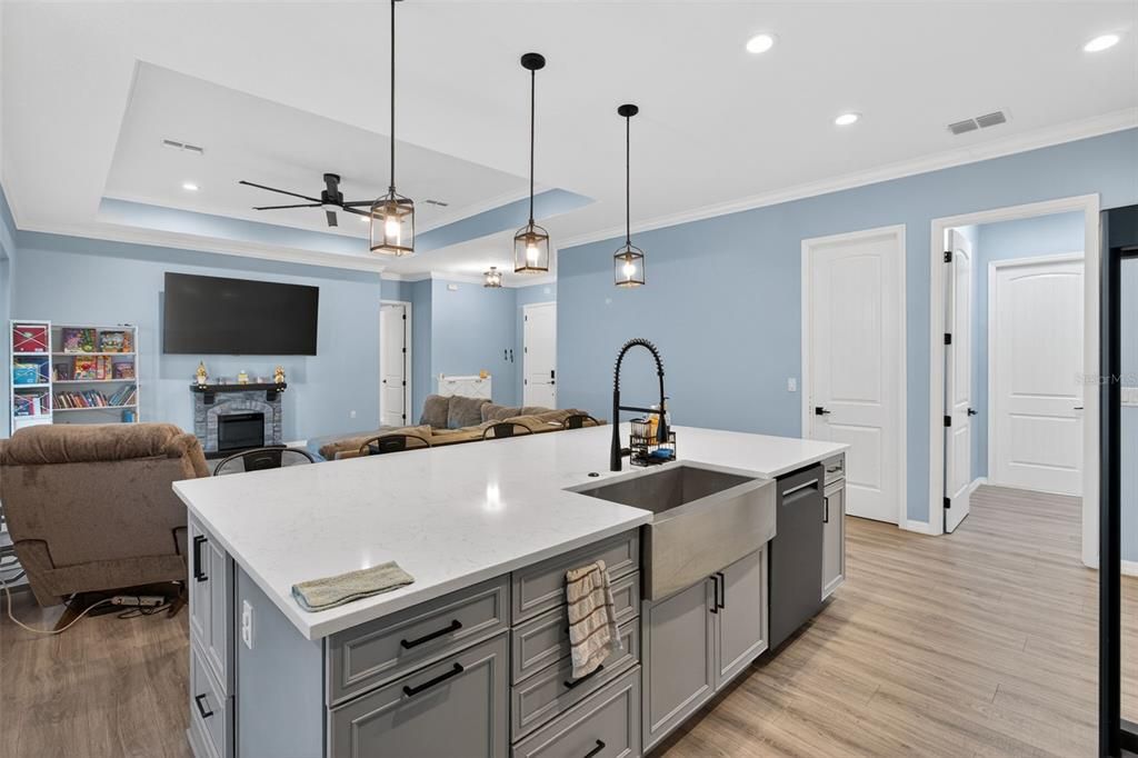For Sale: $995,000 (5 beds, 3 baths, 2306 Square Feet)