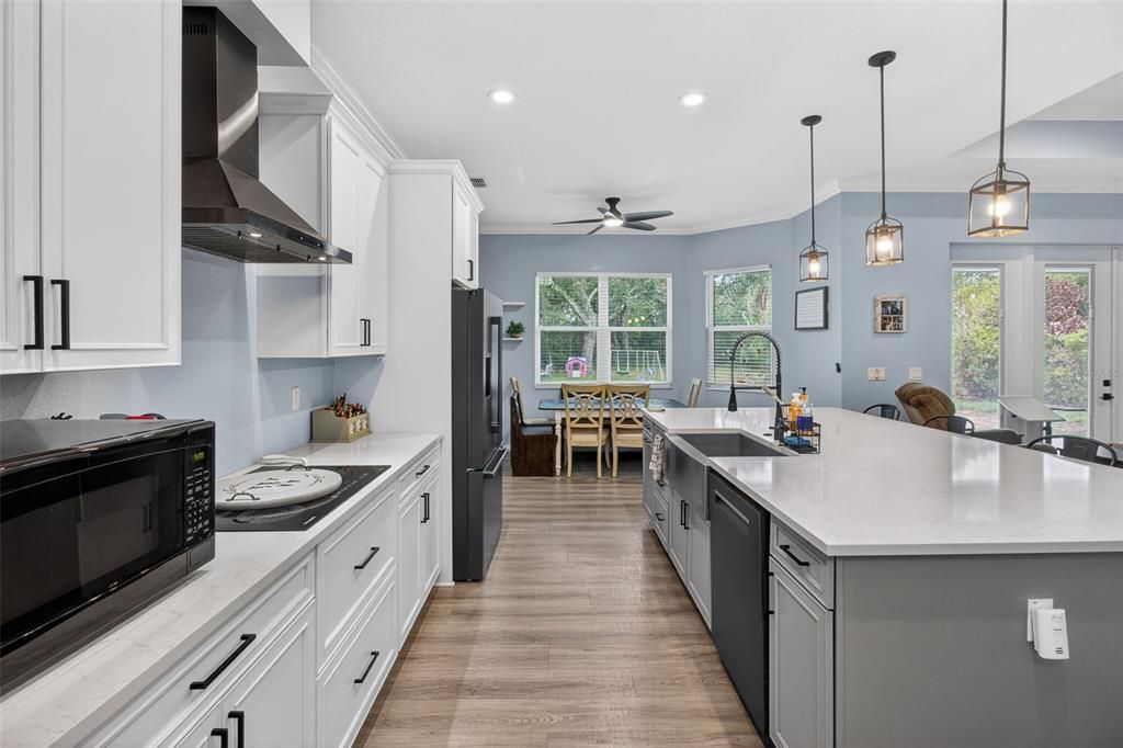 For Sale: $995,000 (5 beds, 3 baths, 2306 Square Feet)