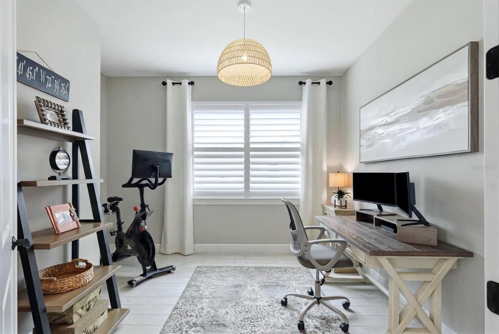 For Sale: $425,000 (2 beds, 2 baths, 1572 Square Feet)