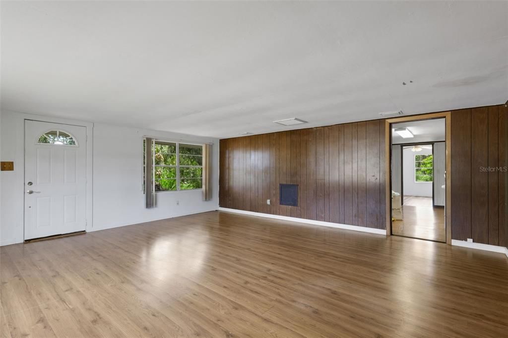 En Venta: $409,500 (2 camas, 1 baños, 1218 Pies cuadrados)
