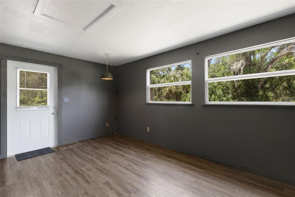 En Venta: $409,500 (2 camas, 1 baños, 1218 Pies cuadrados)