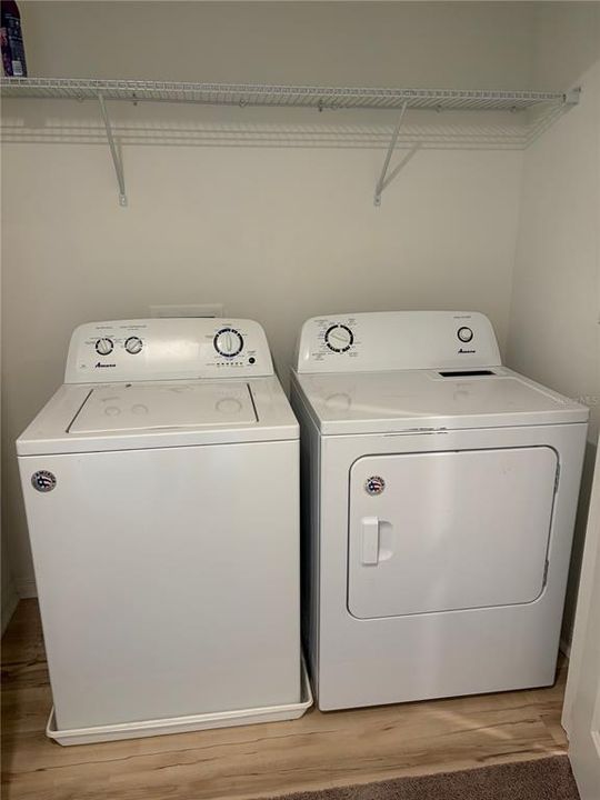 For Rent: $1,950 (3 beds, 2 baths, 1435 Square Feet)