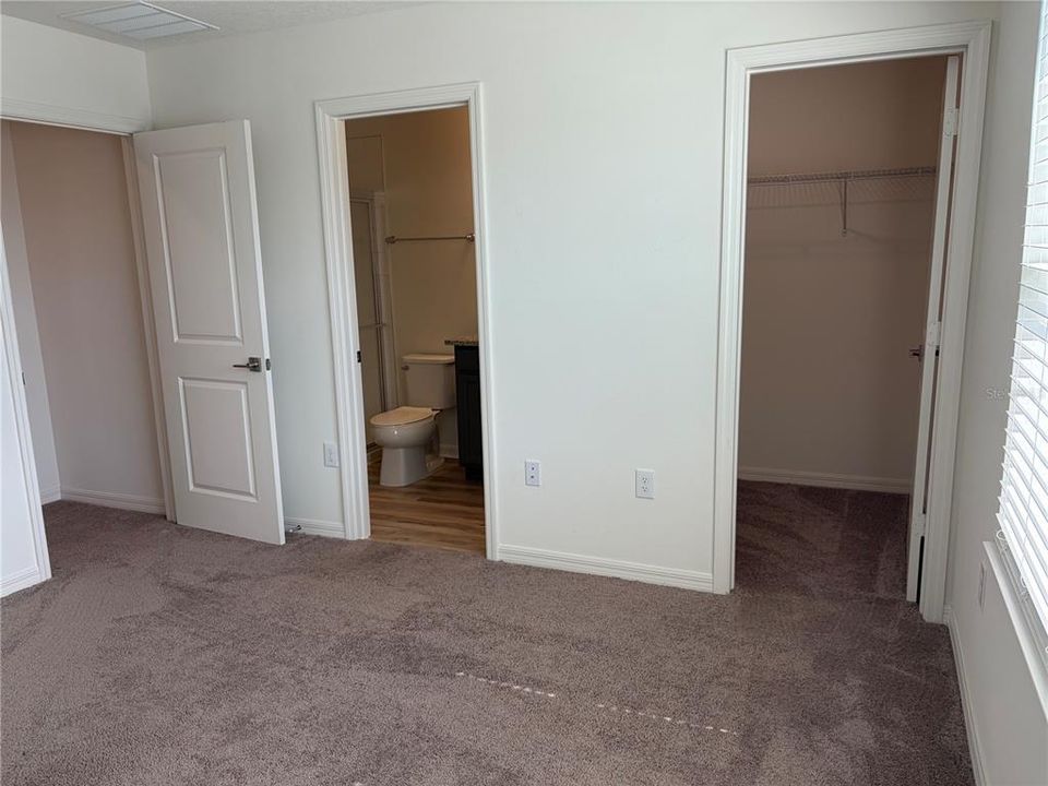 For Rent: $1,950 (3 beds, 2 baths, 1435 Square Feet)