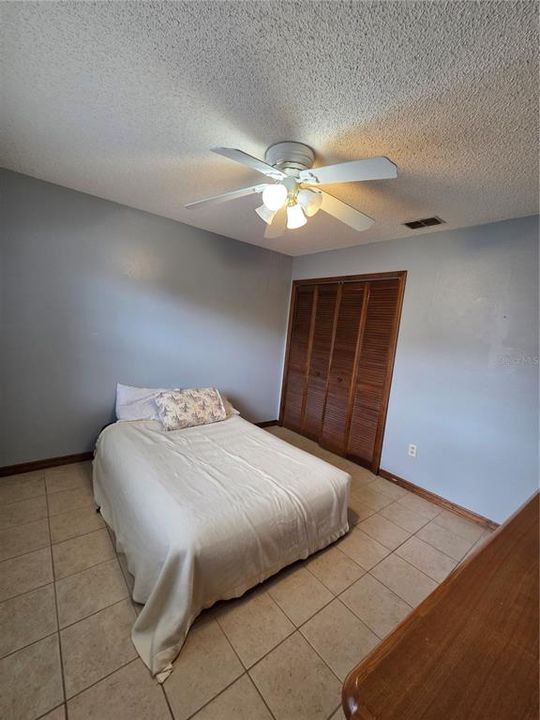 En Venta: $335,000 (3 camas, 2 baños, 1526 Pies cuadrados)