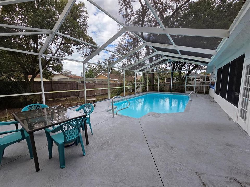 En Venta: $335,000 (3 camas, 2 baños, 1526 Pies cuadrados)