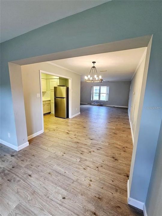 На продажу: $199,000 (2 спален, 1 ванн, 1155 Квадратных фут)