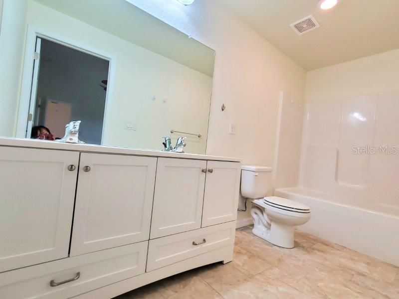 For Rent: $1,700 (3 beds, 2 baths, 1338 Square Feet)
