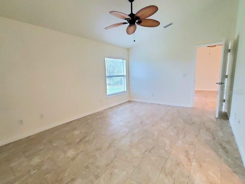 For Rent: $1,700 (3 beds, 2 baths, 1338 Square Feet)