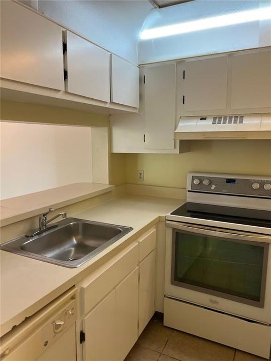 For Rent: $1,395 (2 beds, 2 baths, 1073 Square Feet)