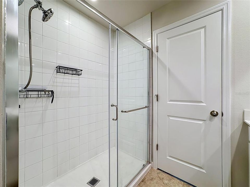 For Sale: $297,000 (3 beds, 2 baths, 1431 Square Feet)