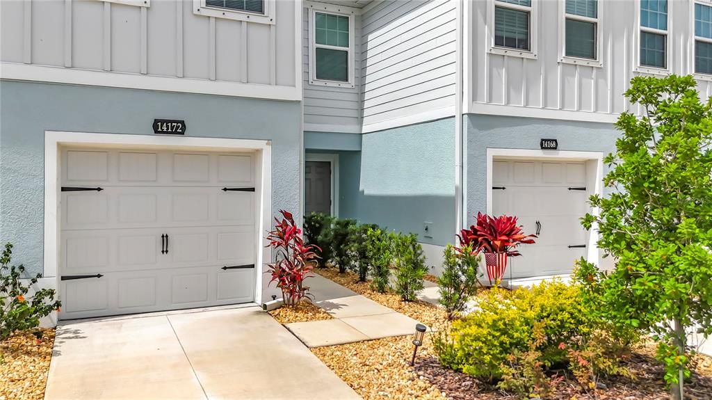 For Sale: $297,000 (3 beds, 2 baths, 1431 Square Feet)