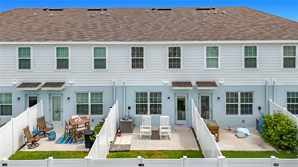 For Sale: $297,000 (3 beds, 2 baths, 1431 Square Feet)