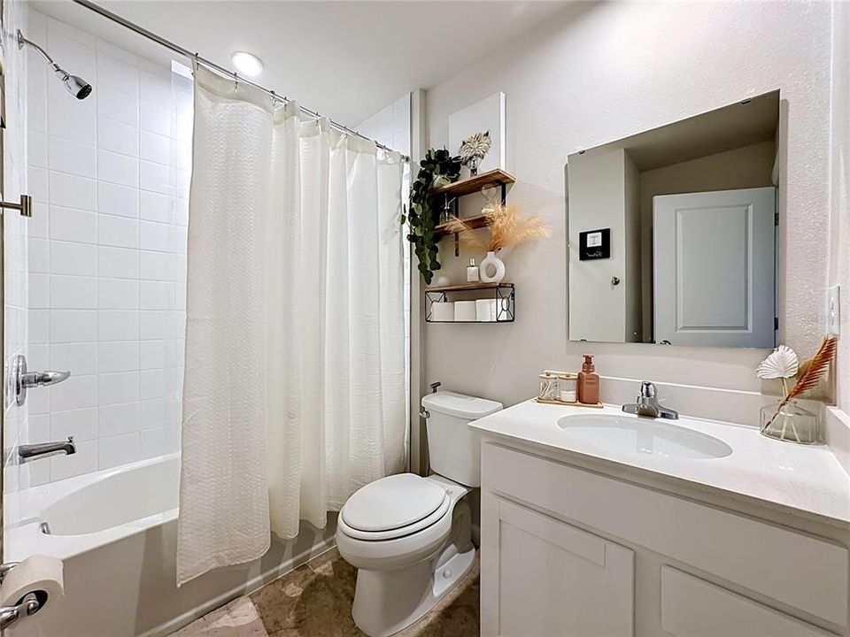 For Sale: $297,000 (3 beds, 2 baths, 1431 Square Feet)