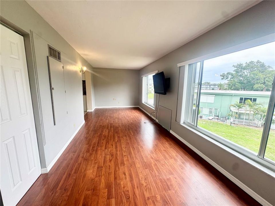 For Rent: $1,795 (2 beds, 2 baths, 1400 Square Feet)