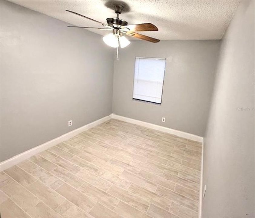 For Rent: $1,425 (2 beds, 1 baths, 650 Square Feet)