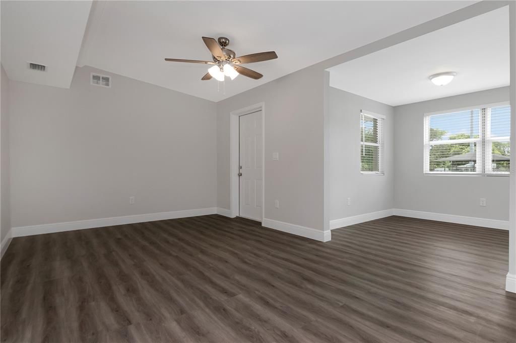 En Venta: $399,999 (3 camas, 2 baños, 1576 Pies cuadrados)