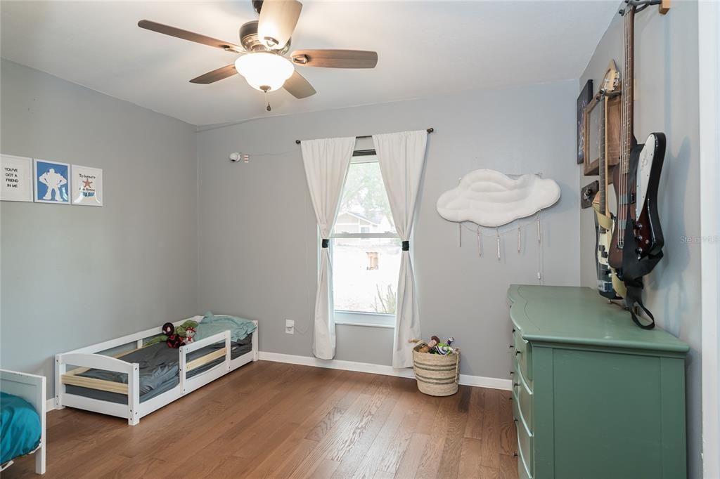 For Sale: $308,000 (3 beds, 2 baths, 1295 Square Feet)