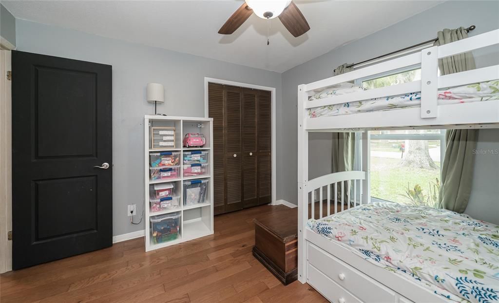 For Sale: $308,000 (3 beds, 2 baths, 1295 Square Feet)