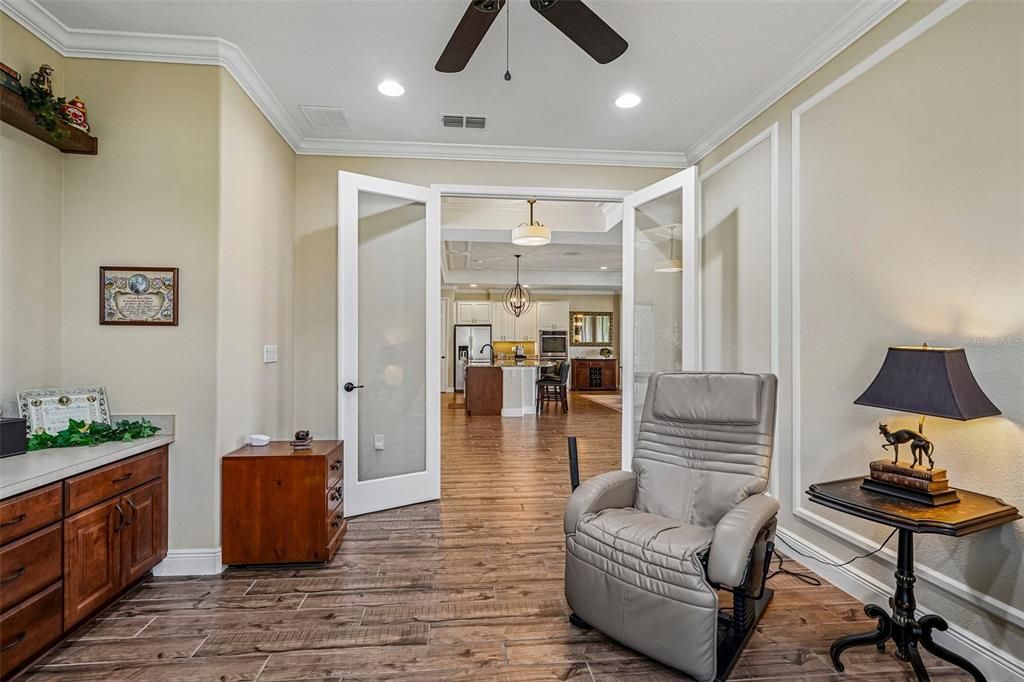 For Sale: $625,000 (3 beds, 2 baths, 2812 Square Feet)