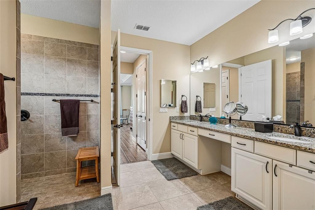 For Sale: $625,000 (3 beds, 2 baths, 2812 Square Feet)