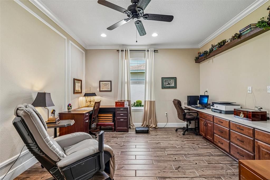 For Sale: $625,000 (3 beds, 2 baths, 2812 Square Feet)