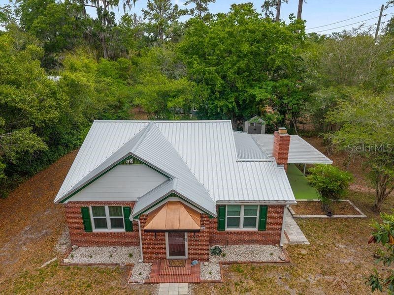 For Sale: $349,900 (2 beds, 1 baths, 1288 Square Feet)