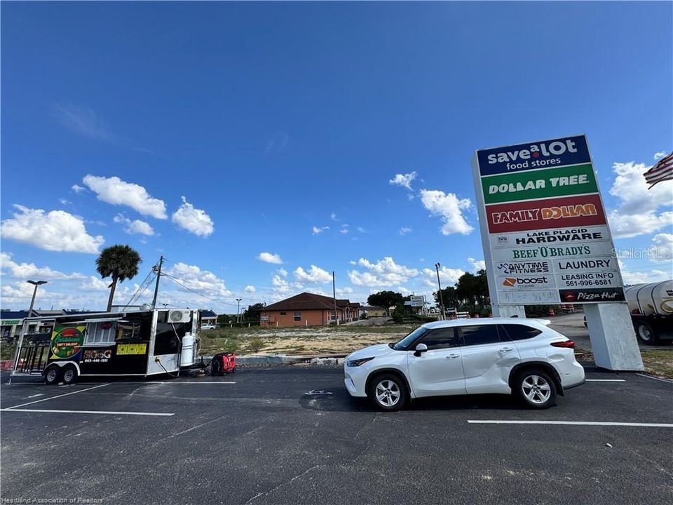 En Venta: $499,900 (0.28 acres)