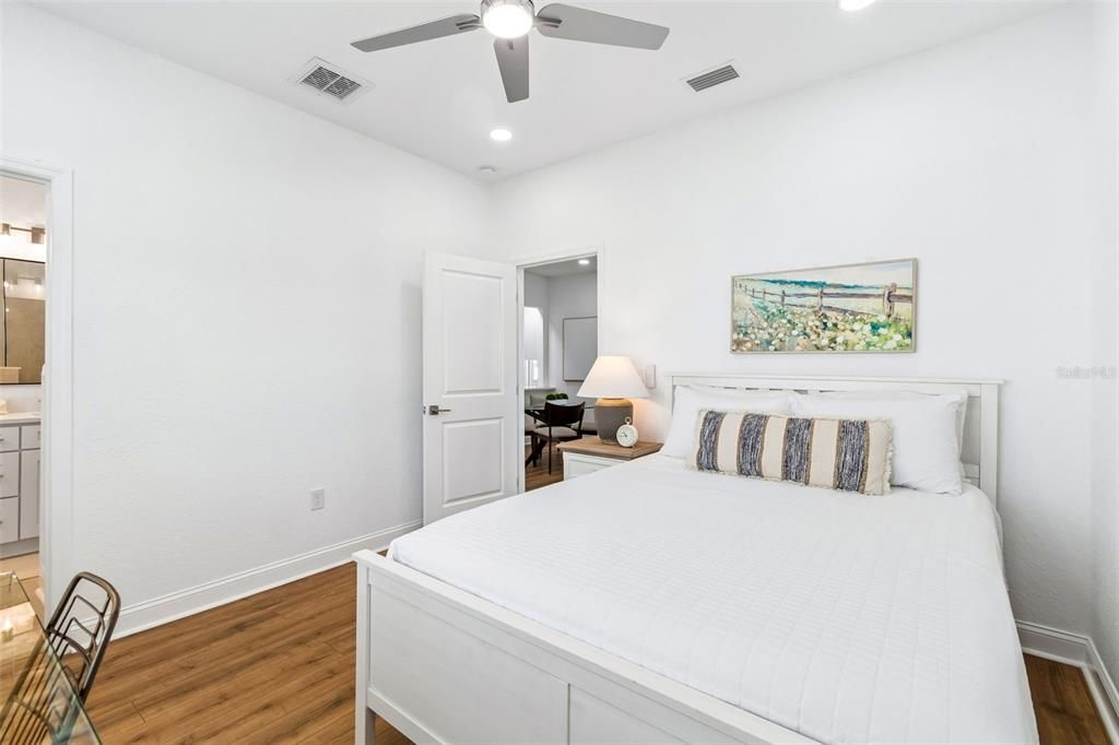 En Venta: $785,000 (4 camas, 0 baños, 1596 Pies cuadrados)