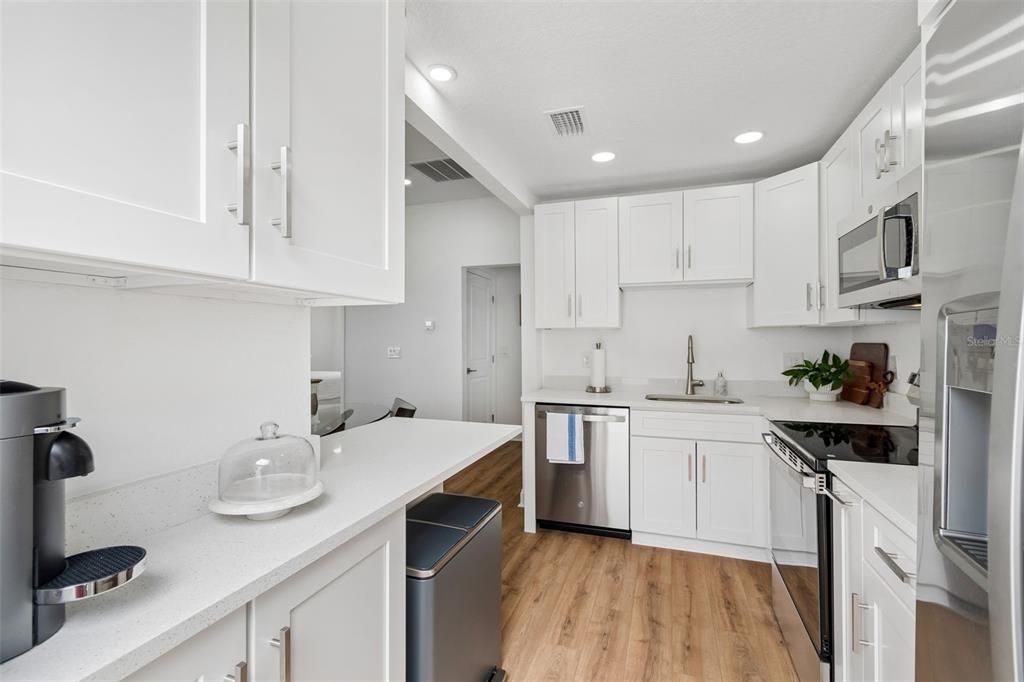 En Venta: $785,000 (4 camas, 0 baños, 1596 Pies cuadrados)