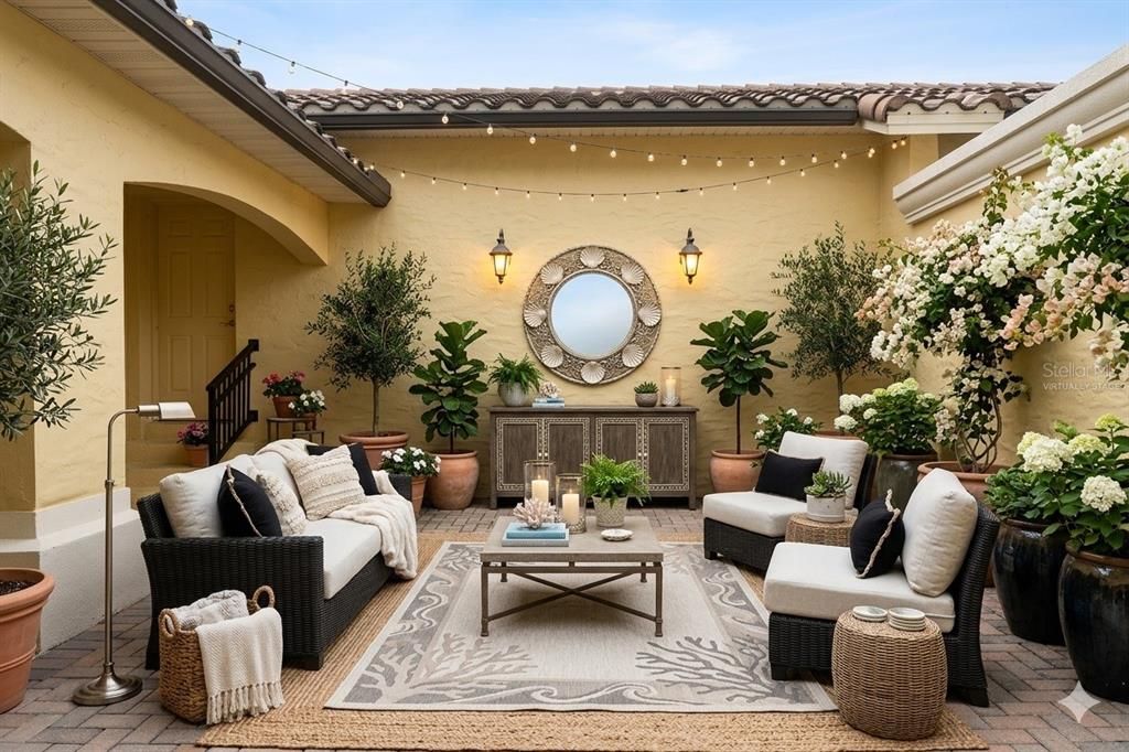 Active With Contract: $490,000 (3 beds, 2 baths, 1870 Square Feet)