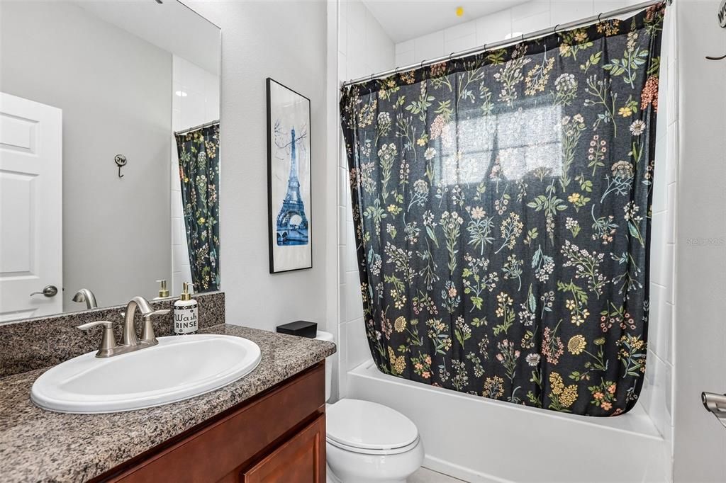 For Sale: $860,000 (6 beds, 4 baths, 3336 Square Feet)